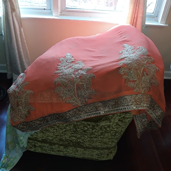 Saree,Blouse, Peticoat - Picture 8 of 8